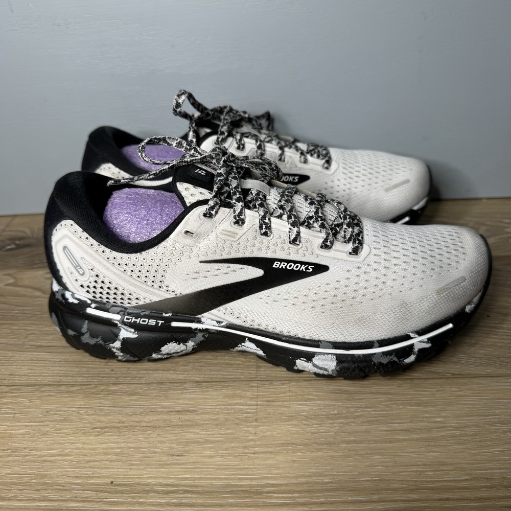 Brooks Women's Ghost 14 Running Shoes Sneakers Size 9